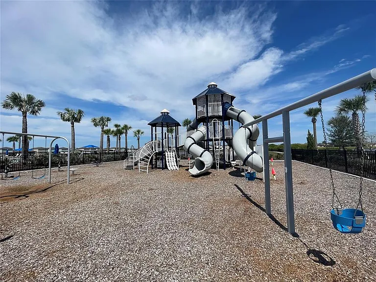 590 Sunlit Coral St — Photo 30