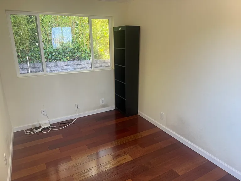 800 Buckland Ave — Photo 19
