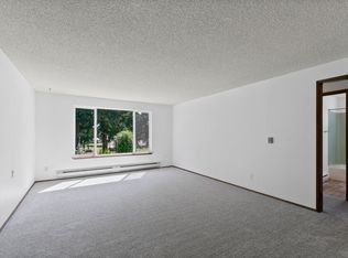 9020 Pipeline Rd E #8, Tacoma, WA 98446