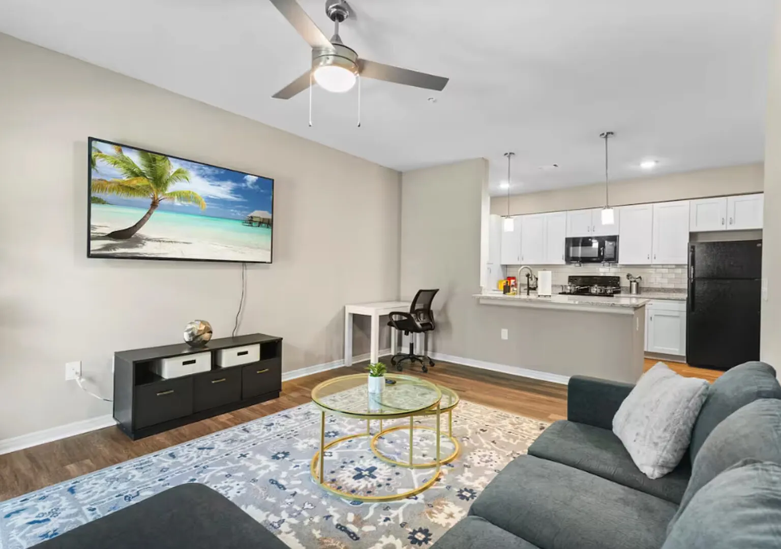 Luxury Living: Condo w/ Resort-Style Amenities — Photo 1