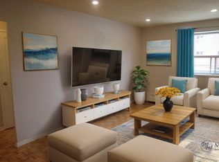 3450 Fieldgate Dr #606, Mississauga, ON L4X2J5