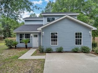 327 Goodwin Creek Rd, Freeport, FL 32439