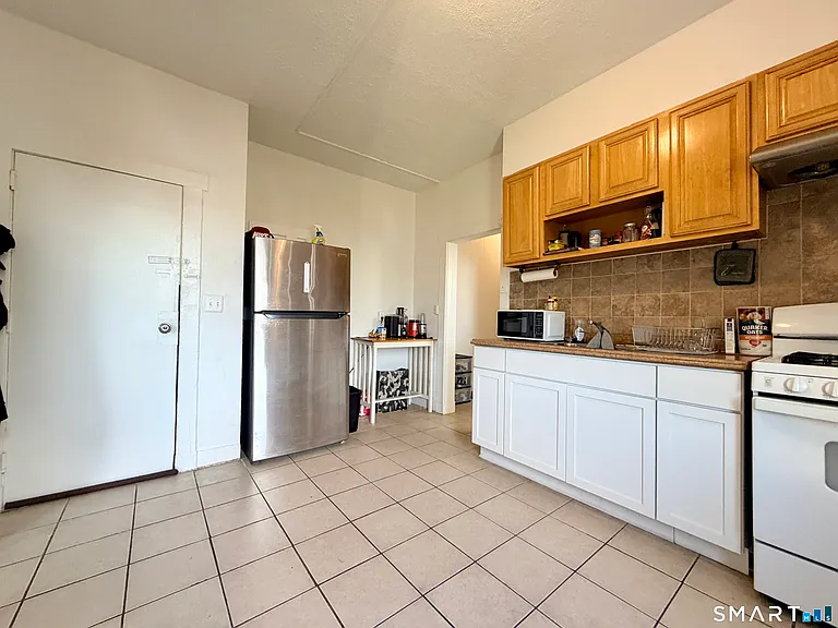 36 Truman St #A — Photo 7