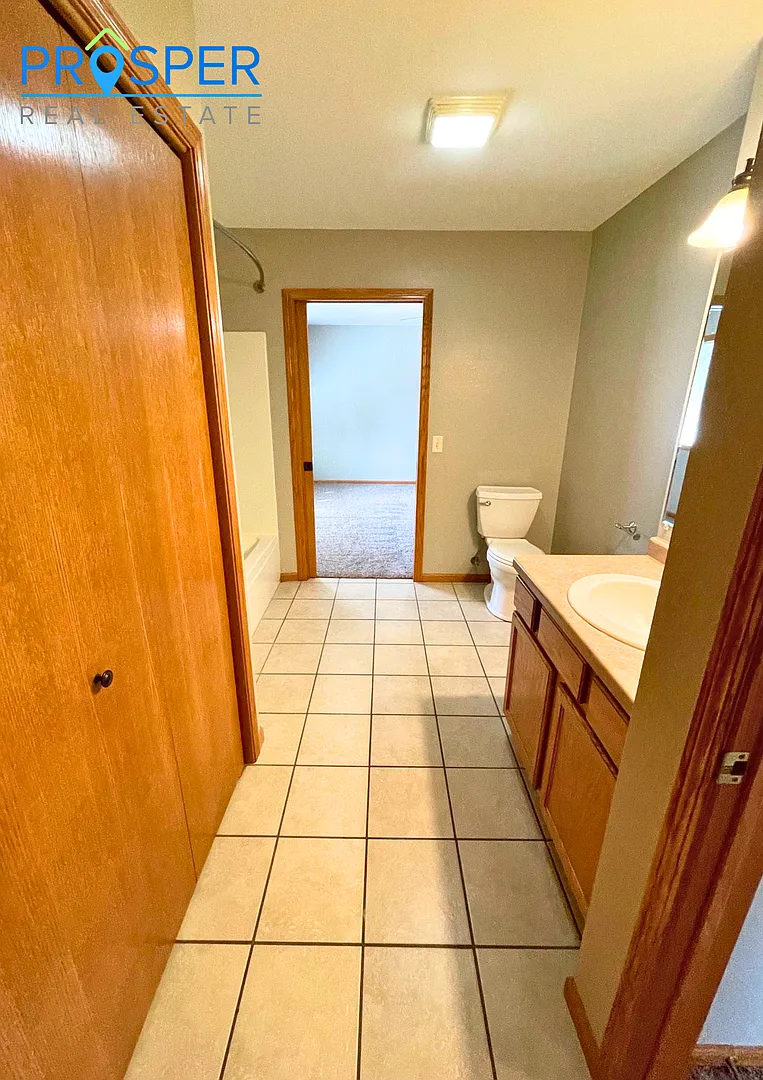 TR3730 — Photo 2