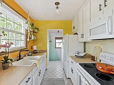 4306 SE 54th Ave — Photo 5