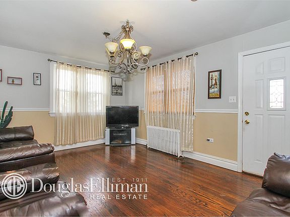 3rd image of 600 Grand Blvd