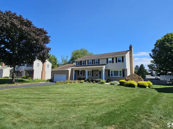 152 Surrey Drive, Wethersfield, CT 06109