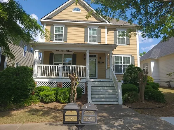 140 Concord Ct, Fayetteville, GA 30214