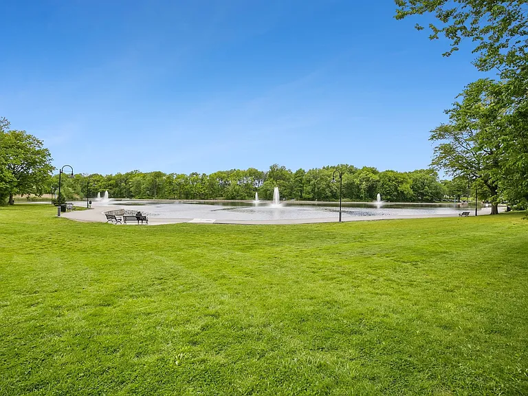 8450 Boulevard East #3B — Photo 18