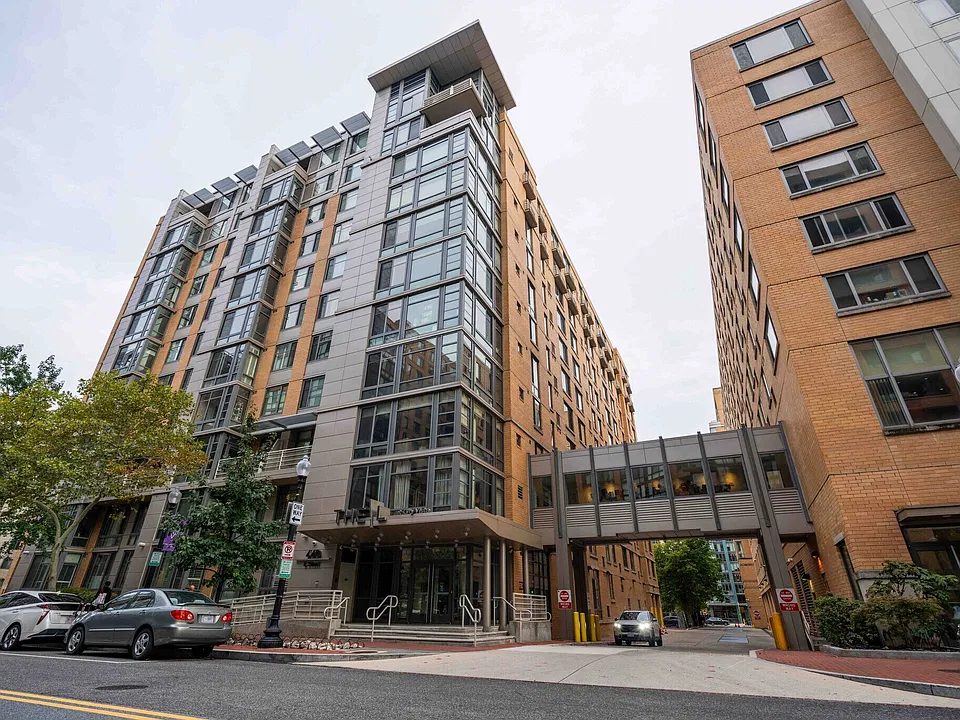440 L St NW #113