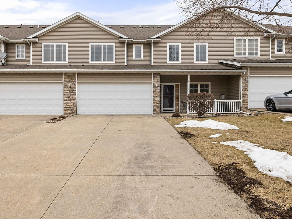 1st image of 10415 Hickory Dr Unit 9