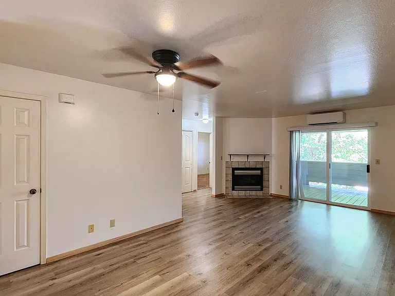 4104 Hillview Way — Photo 28