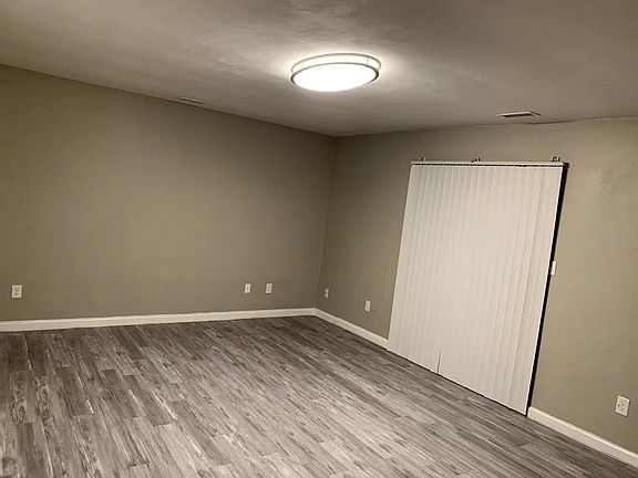 4th image of 305 Civil Ct APT D