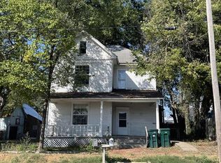 109 S 15th St, Parsons, KS 67357
