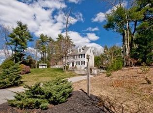 16 McCrillis Farm Ln, Middleboro, MA 02346