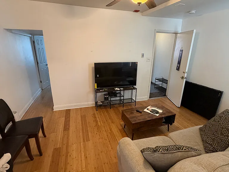 1352 E Palmer St #2 — Photo 2