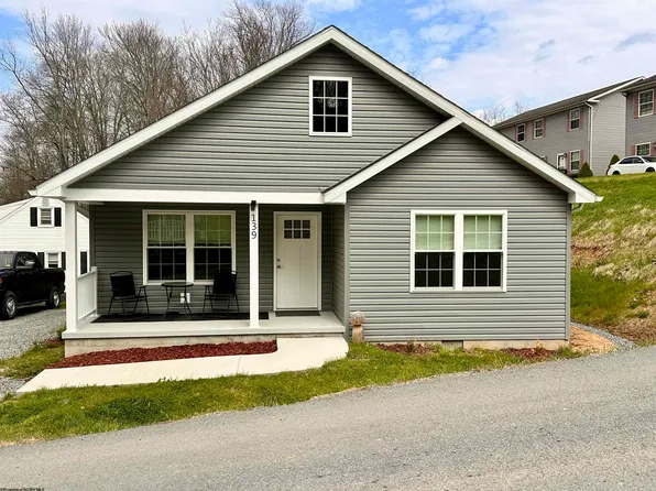 139 Montgomery Rd, Weston, WV 26452