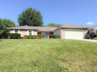114 Del Rio Ct, Belleville, IL 62221