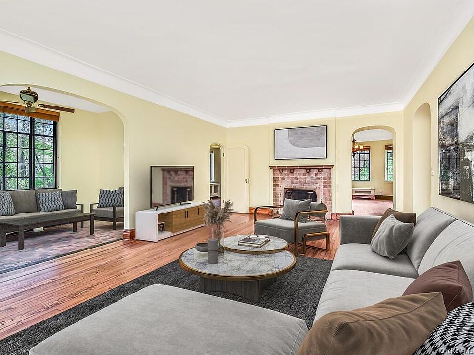 1st image of 187 Garth Rd APT 3G