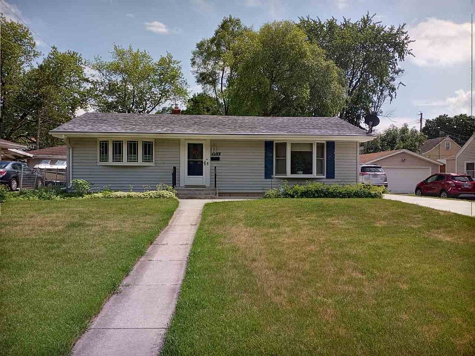 1st image of 2613 Wesleyan Ave