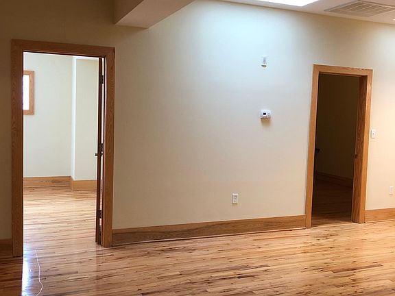 2nd image of 1723 Summit Ave APT 304