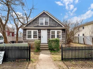 78 W 4th St, Huntington Station, NY 11746