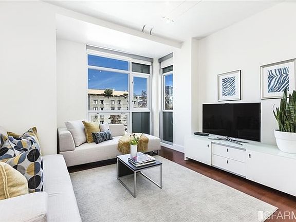 4th image of 1299 Bush St APT 704