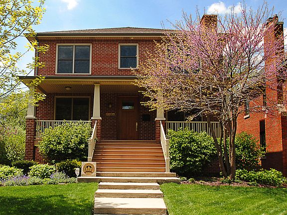 2nd image of 1135 N Grove Ave