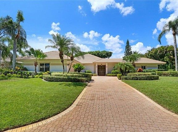 2nd image of 5944 SE Glen Eagle Way