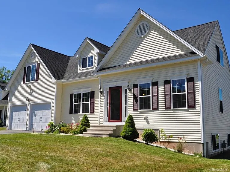 51 Steeple View Dr — Photo 1