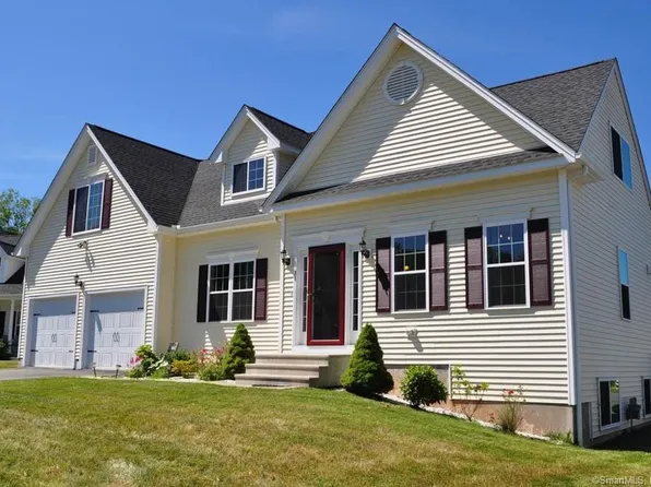 51 Steeple View Dr, Ellington, CT 06029