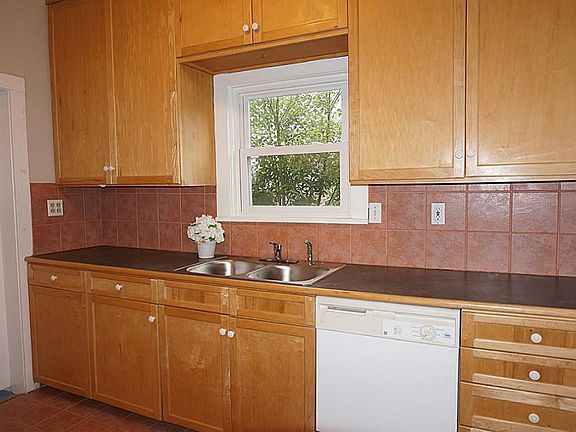 5th image of 2406 Huldy St