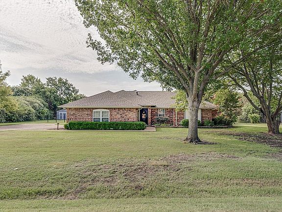 4th image of 102 Chautauqua Dr