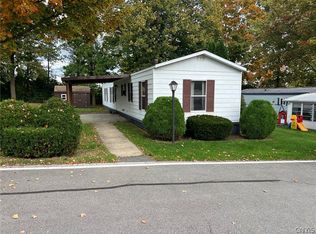 4 Village Vw, New Hartford, NY 13413