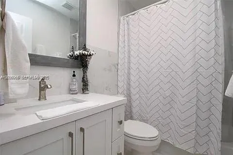933 NW 106th Avenue Cir — Photo 9