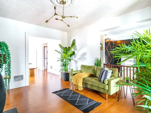 (undisclosed Address), Columbus, OH 43215