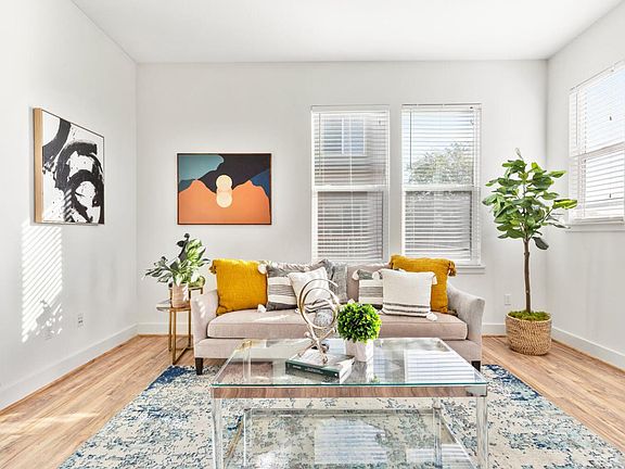 4th image of 1315 Venturi Dr #1