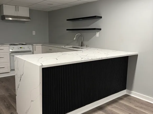 1094 Ironwood Dr, Grayson, GA 30017