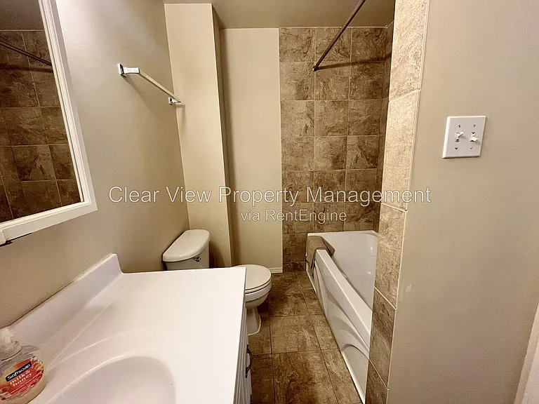 14 Princeton Cres W — Photo 18