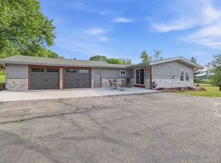 N1531 County Road B, Coloma, WI 54930