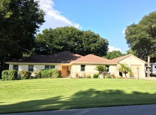 1019 Urico Golf Rd, Lady Lake, FL 32159