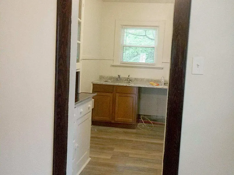 219 Gilman Ave — Photo 7