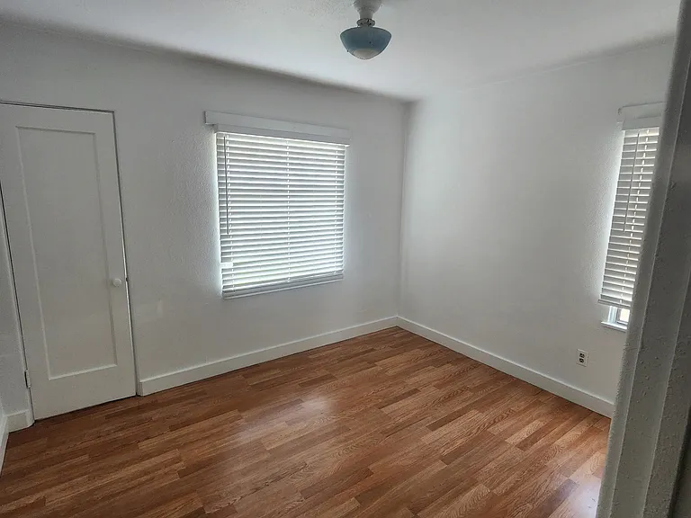 1629 Avalon St — Photo 12