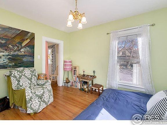 5th image of 1410 Columbine St APT 2