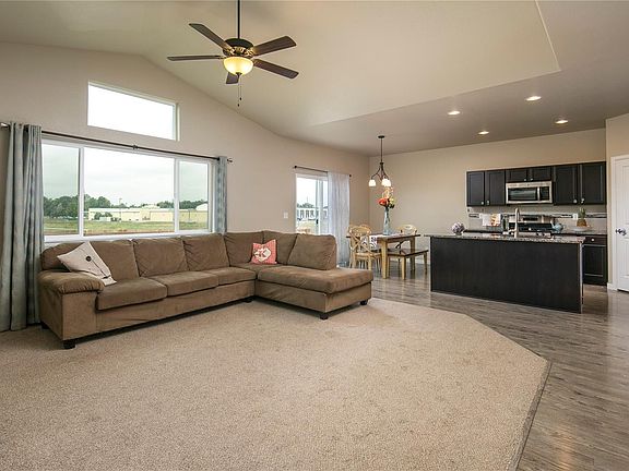 5th image of 1853 Sunset Cir