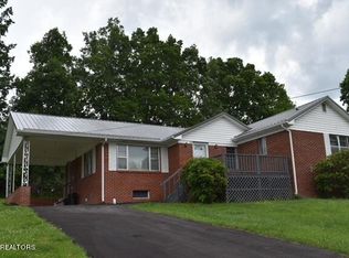 508 Giles Dr, Tazewell, TN 37879