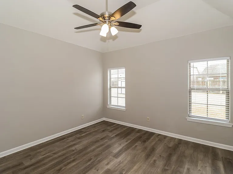 275 Birch Springs Cv — Photo 12