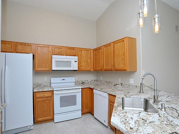 3rd image of 13382 N Vistoso Bluff Pl
