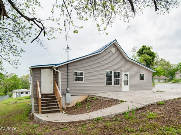 112 Peach St, Athens, TN 37303