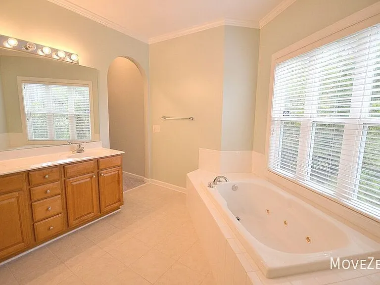 210 Fullford Ln #102 — Photo 12